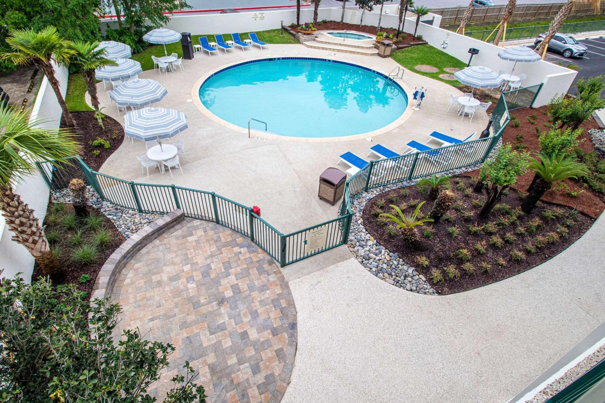 Econo Lodge Inn & Suites Foley-North Gulf Shores Экстерьер фото