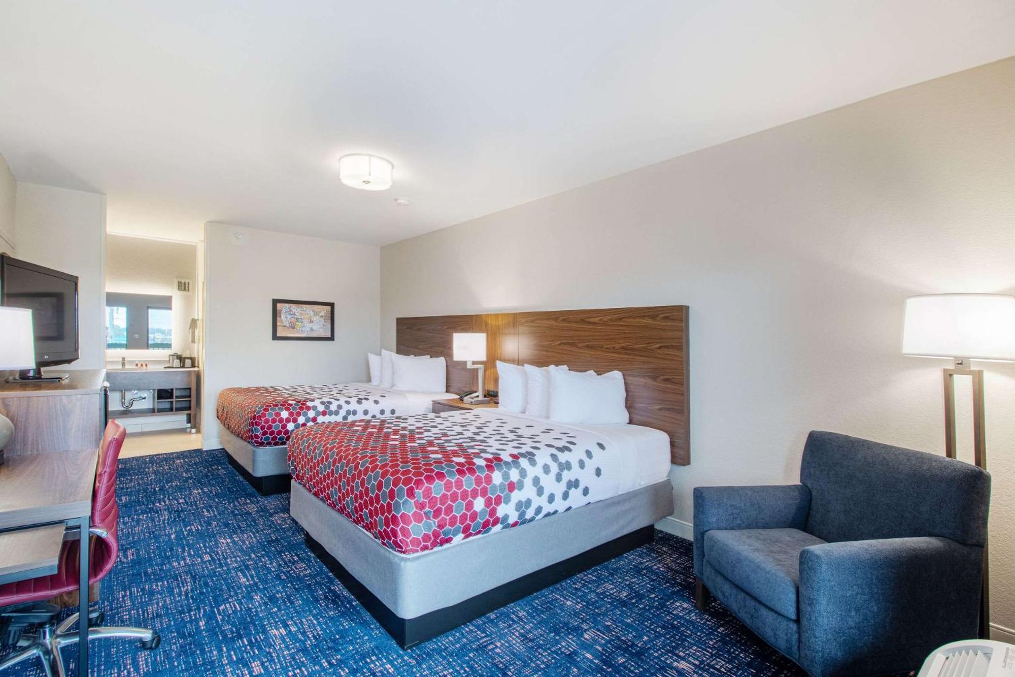 Econo Lodge Inn & Suites Foley-North Gulf Shores Экстерьер фото
