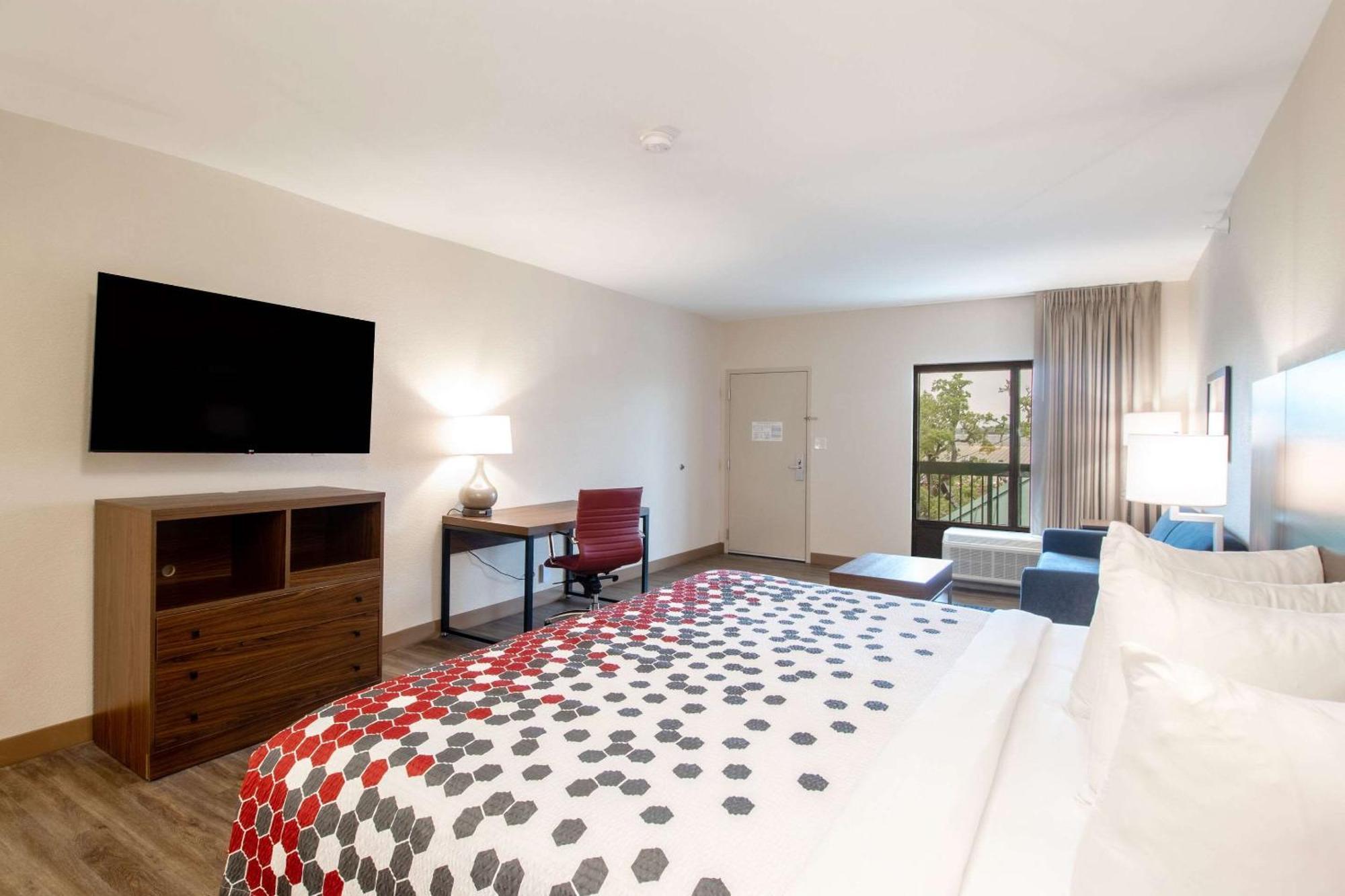 Econo Lodge Inn & Suites Foley-North Gulf Shores Экстерьер фото