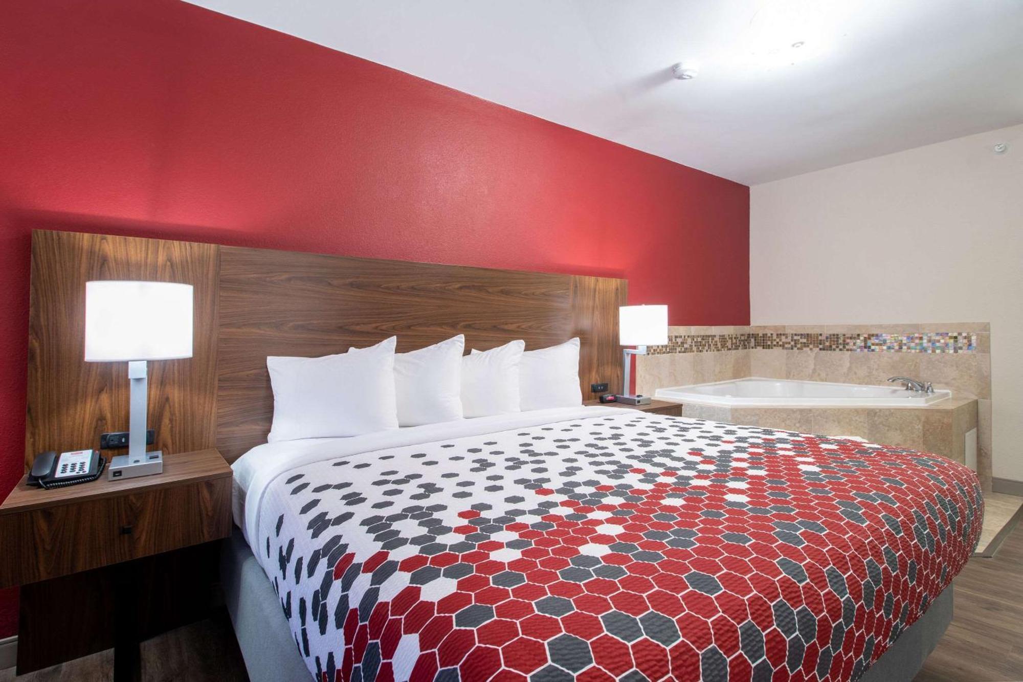 Econo Lodge Inn & Suites Foley-North Gulf Shores Экстерьер фото
